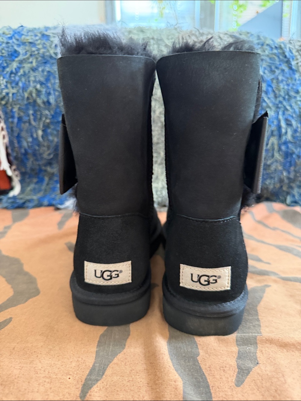 UGG Daelynn Black Bow-Accent Shearling Short Boots - Picture 17 of 17